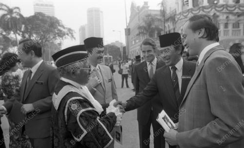 KL05_10032015_MAHKAMAH
