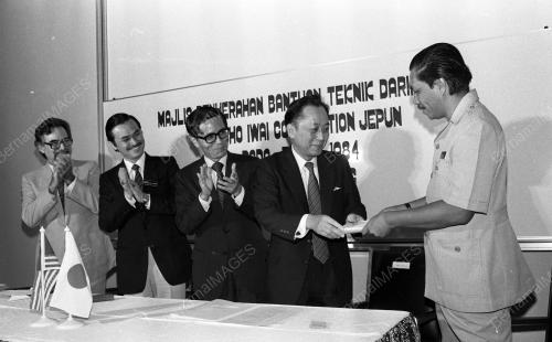 KL05_10032015_TERIMA_CEK