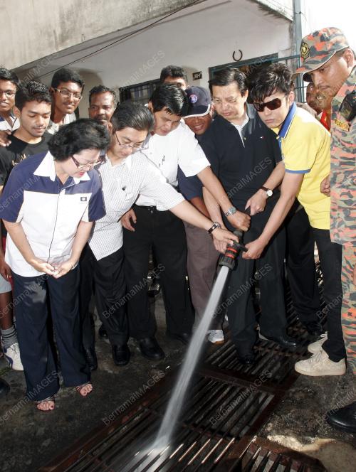 LIOW TIONG LAI