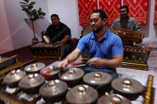 GAMELAN MEMBANGKIT PELBAGAI NOSTALGIA