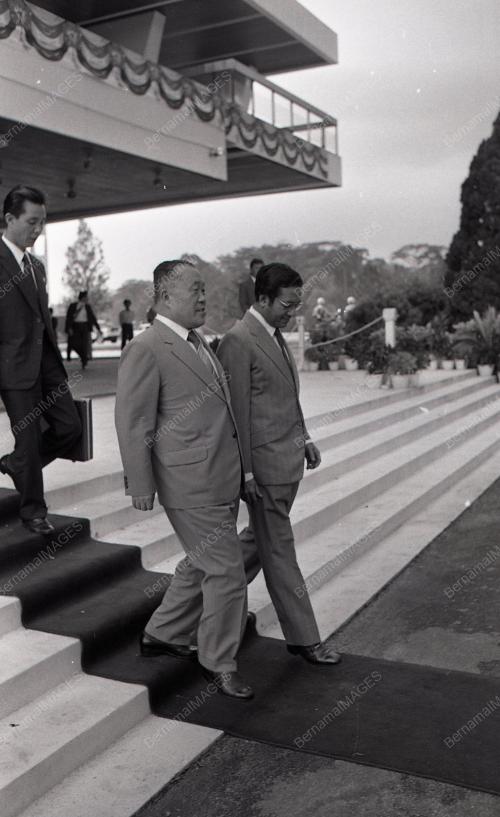 DATUK SERI DR. MAHATHIR MOHAMAD