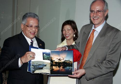 TENGKU ADNAN