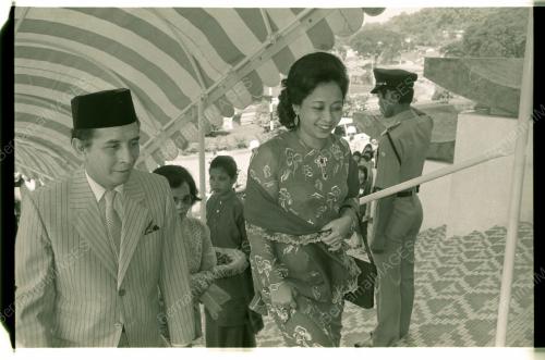 RAJA PERMAISURI AGONG MELAWAT MUZIUM NEGARA