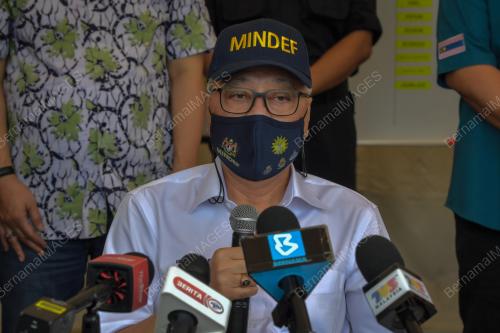DATUK SERI ISMAIL SABRI YAAKOB