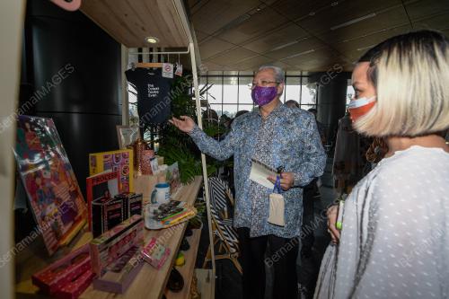 TAN SRI ANNUAR MUSA