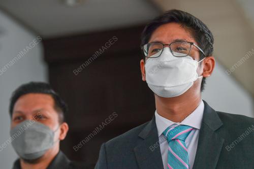 ADAM ARIFF MOHD ROSLAN
