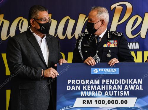 TAN SRI ACRYL SANI ABDULLAH SANI