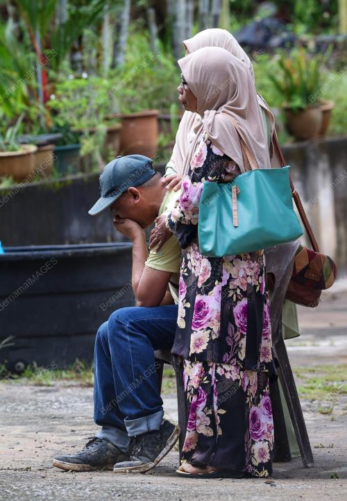 KANAK-KANAK LEMAS