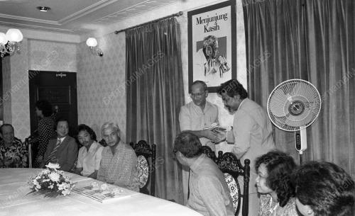 KL05_13012015_LANCAR_BUKU