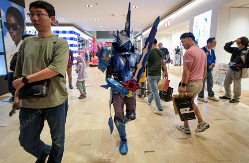 PAMERAN KAMEN RIDER KE-50