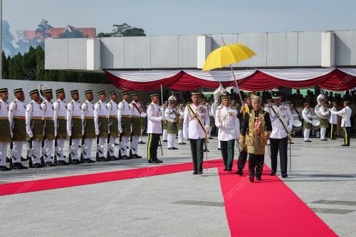 AL-SULTAN ABDULLAH RI'AYATUDDIN AL-MUSTAFA BILLAH SHAH