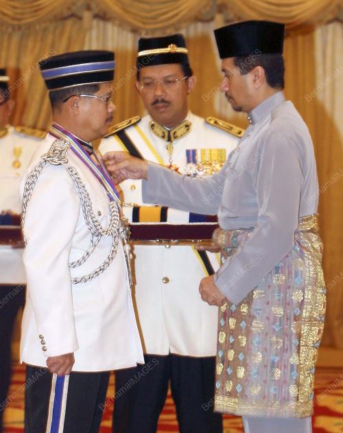 TUANKU MIZAN ZAINAL ABIDIN