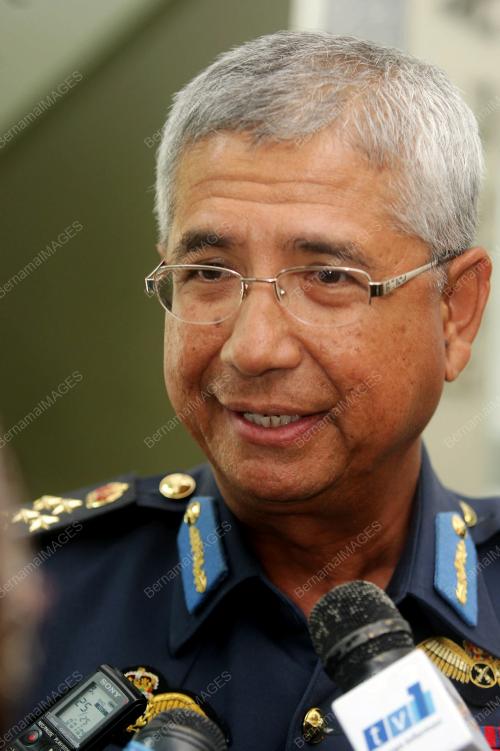 TAN SRI AZIZAN ARIFFIN