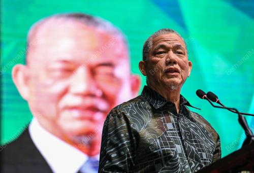 DATUK SERI FADILLAH YUSOF