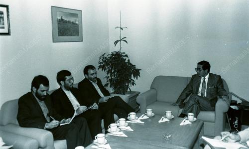 KL05_140390_IRANIAN
