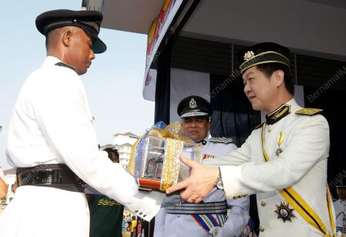 DATUK LEE CHEE LEONG