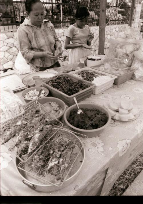JUALAN KUIH DI BULAN PUASA