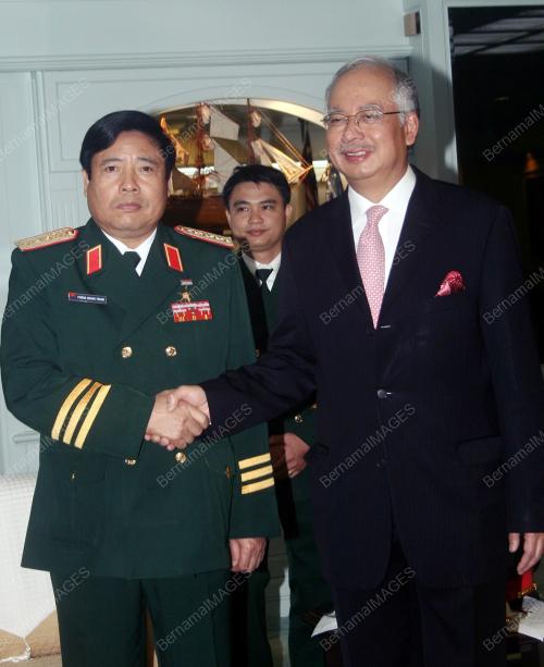 MOHD NAJIB TUN ABDUL RAZAK