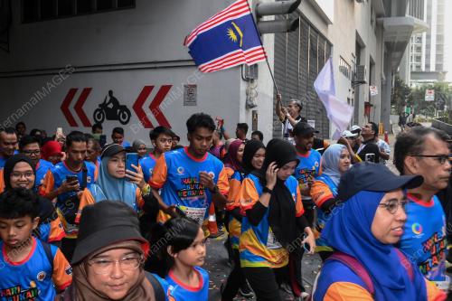 FAHMI FADZIL