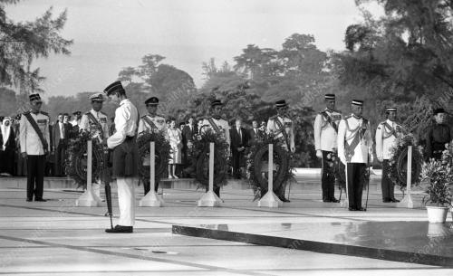KL05_15012015_HARI_PAHLAWAN