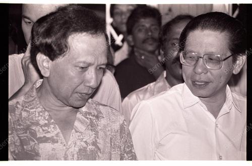 KL05_150490_OPPOSITIONLEADERS