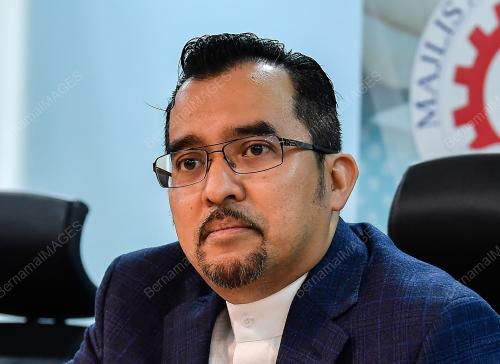 DATUK DR ASYRAF WAJIDI DASUKI