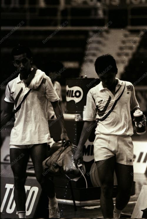 BADMINTON TERBUKA