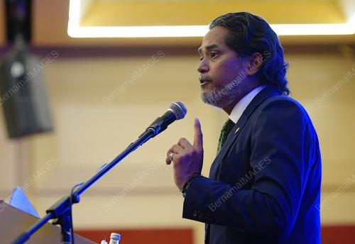 KHAIRY JAMALUDDIN