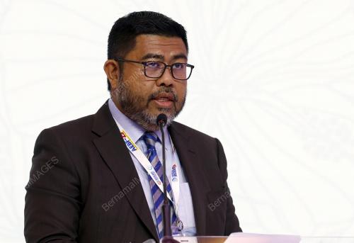 DATUK AMRAN HAFIZ AFFIFUDIN