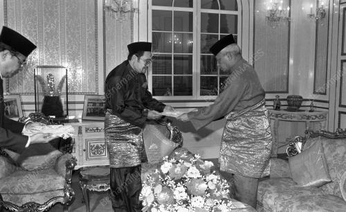 KL05_16012015_HADAP_AGONG