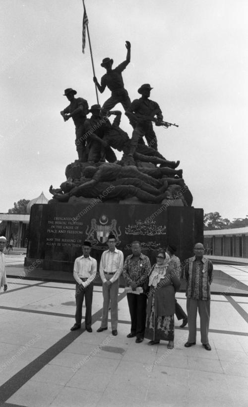 KL05_16012015_LAWAT_TUGU