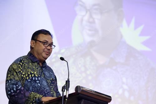 DATUK AZMAN ABIDIN