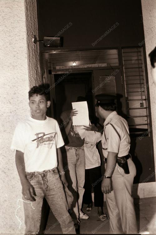 IBU BUDAK LELAKI MALANG