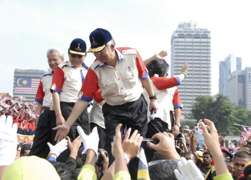 DATUK SERI MOHD NAJIB TUN RAZAK