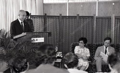 HARI PAHLAWAN