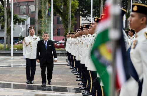 DATUK KAMARULZAMAN MAT SALLEH