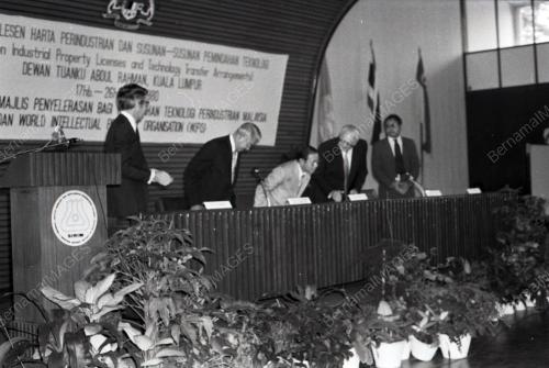 DATUK AMAR DR ONG KEE HUI