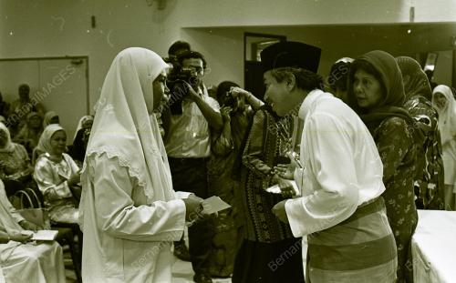 KL05_170690_PUTRI_ISLAM