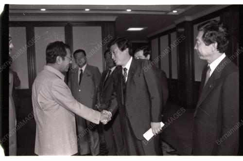 MAHATHIR MENERIMA KUNJUNGAN