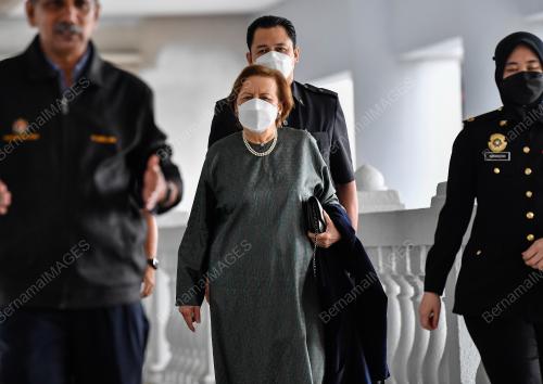 TAN SRI DR ZETI AKHTAR AZIZ