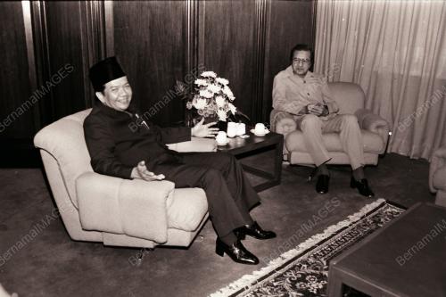 DATUK SERI DR. MAHATHIR BIN MOHAMAD
