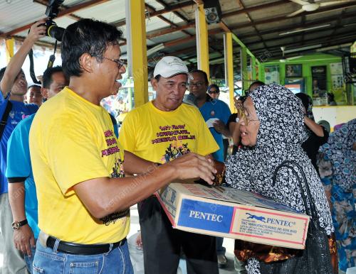 DATUK SERI AHMAD SHABERY CHEEK
