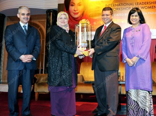 KL05_17122012_LEAD