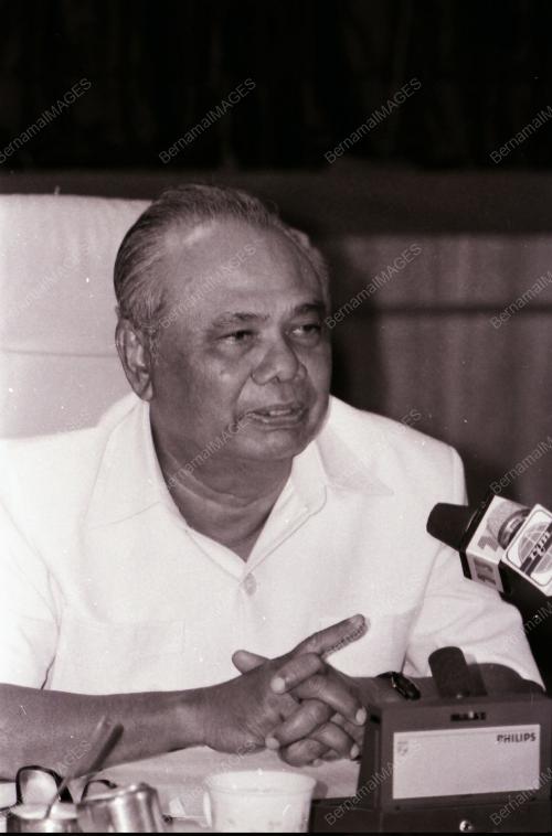 TUN ABDUL GHAFFAR BIN BABA