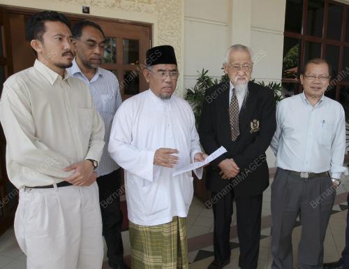 MOHD AZMI ABDUL HAMID