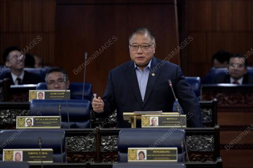 DATUK SERI TIONG KING SING