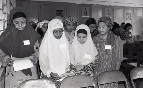 DISEMBER 1982