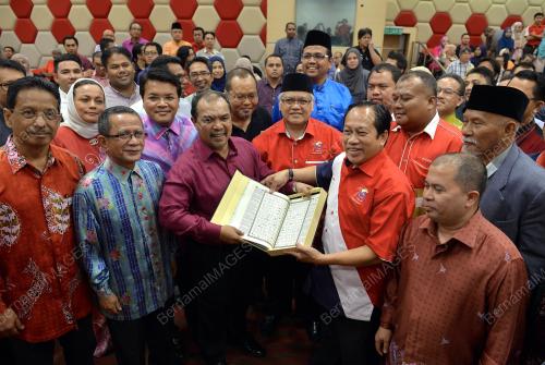 KL05_18122016_ALUMNI_UMNO
