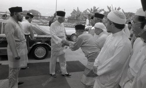 KL05_190190_AGONG