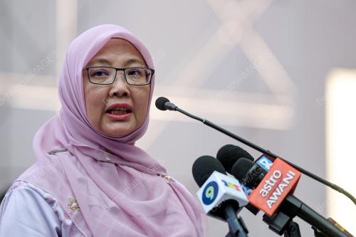 DR ZALIHA MUSTAFA